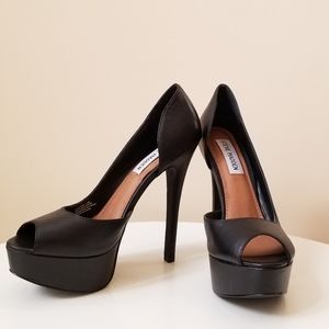 Brand new Steve madden heels